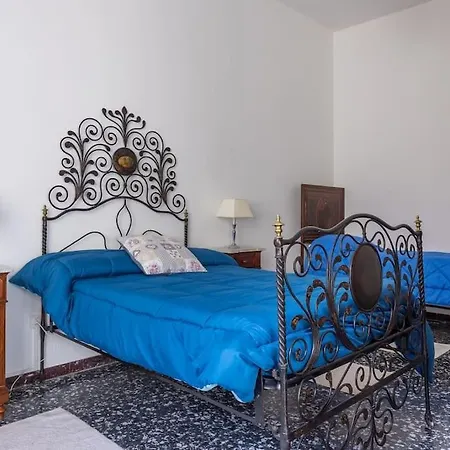 Casa Eleonora Con Parcheggio Vakantiehuis