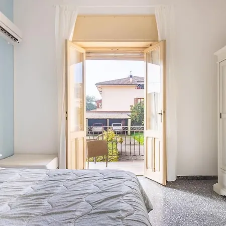 Casa Eleonora Con Parcheggio 別荘 オリスターノ