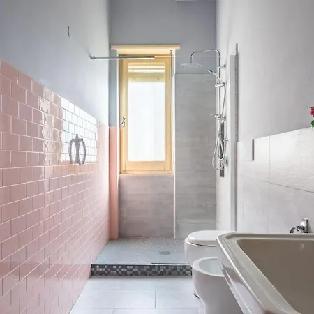 Casa Eleonora Con Parcheggio Hébergement de vacances