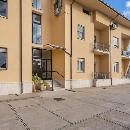 Casa Eleonora Con Parcheggio 別荘