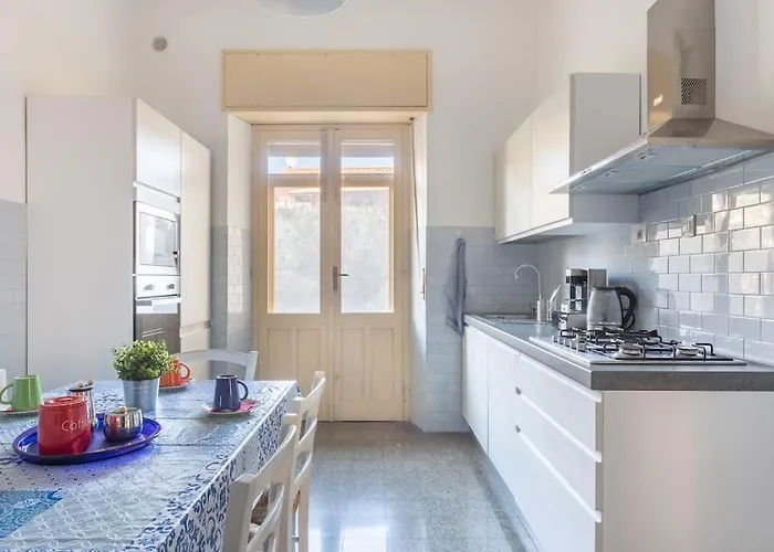 Casa Eleonora Con Parcheggio Tatil Evi Oristano